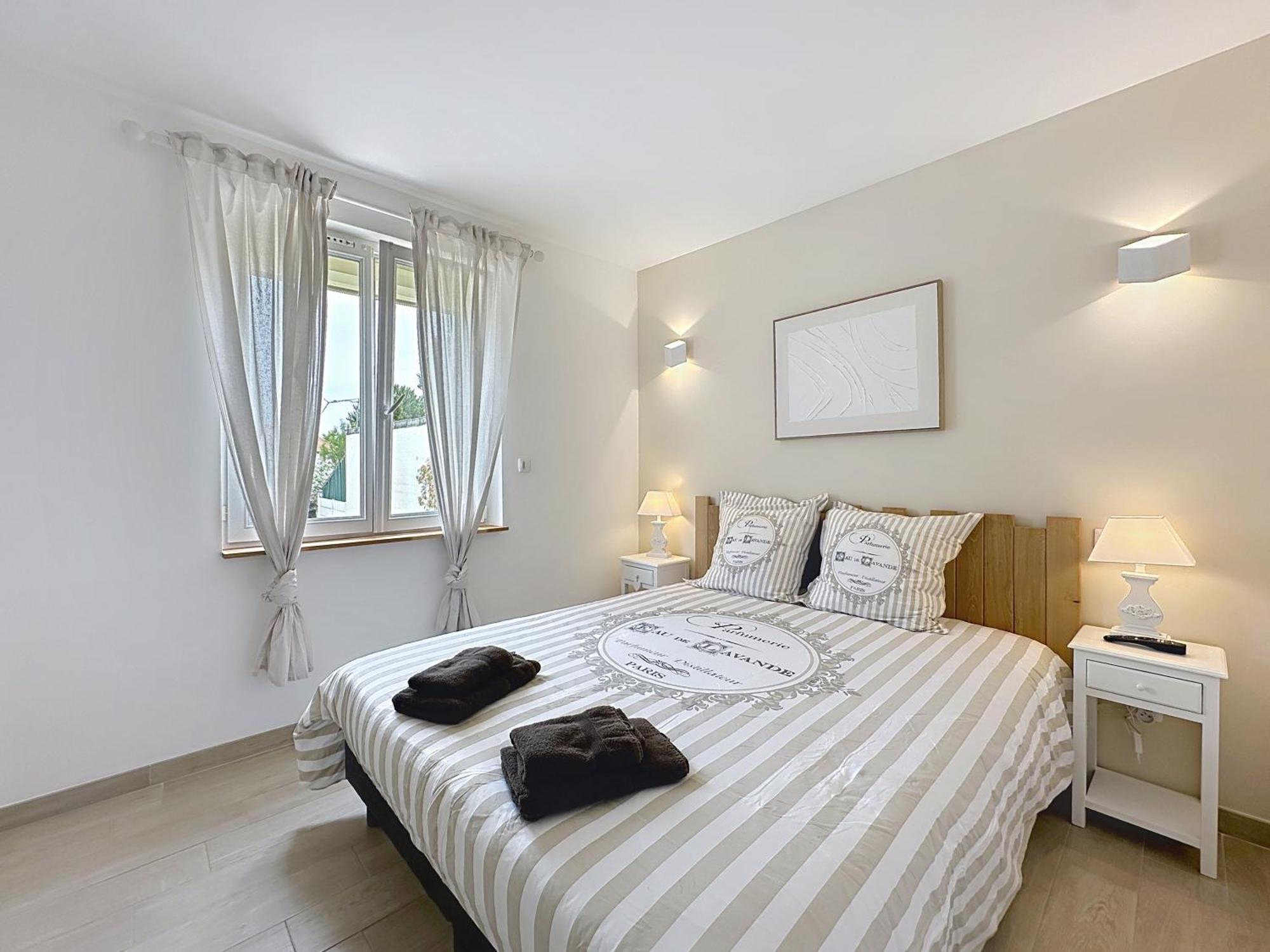 Charmante Maison 2 Chambres Avec Cour Et Jardin Sainte-Savine Eksteriør bilde