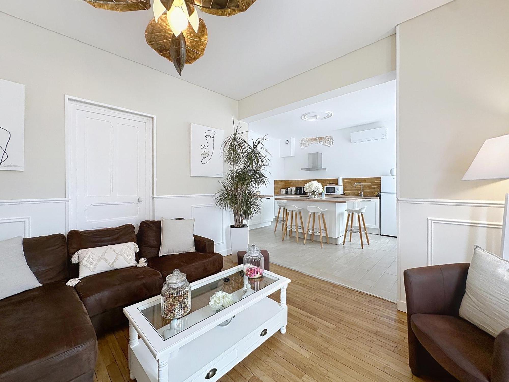 Charmante Maison 2 Chambres Avec Cour Et Jardin Sainte-Savine Eksteriør bilde